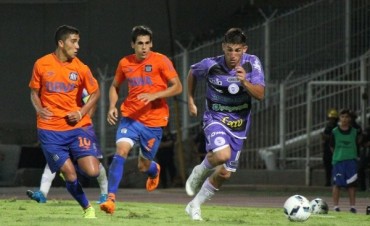 VILLA DALMINE BUSCA SU PRIMERA VICTORIA COMO LOCAL