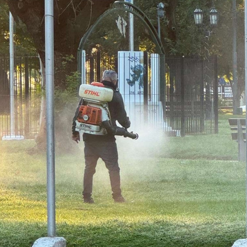 El Municipio continúa con los operativos de fumigación de mosquitos