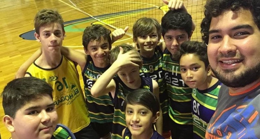 Club Ciudad de Campana : La Tira Juvenil de Caballeros recibió a River Plate