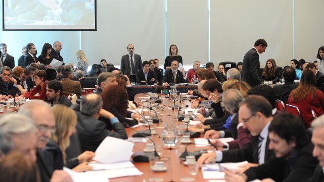 Aborto: buscan dictamen en Diputados