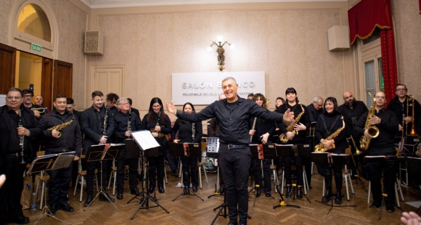 La Banda Municipal de Música celebró sus 80 años en el HCD