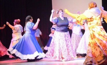 Con un espectáculo de lujo, el Taller Municipal Peña Emanuel celebró su 10º aniversario