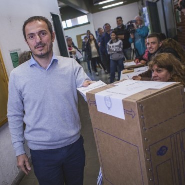 El Intendente Sebastià n Abella emitiò su voto en la UTN