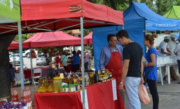 “El mercado en tu barrio” estará mañana en la plaza España