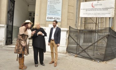 La Intendente Giroldi recorrió las obras de remodelación del Instituto Nº 15