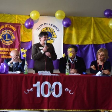 Emotiva entrega de la Carta Constitutiva al Club de Leones Campana Norte