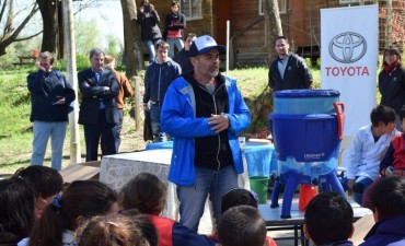 Toyota brindó agua segura en la Isla Botija de Zárate
