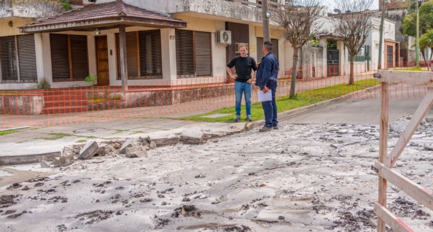 El Municipio puso en marcha un nuevo plan de bacheo de hormigón en el casco urbano