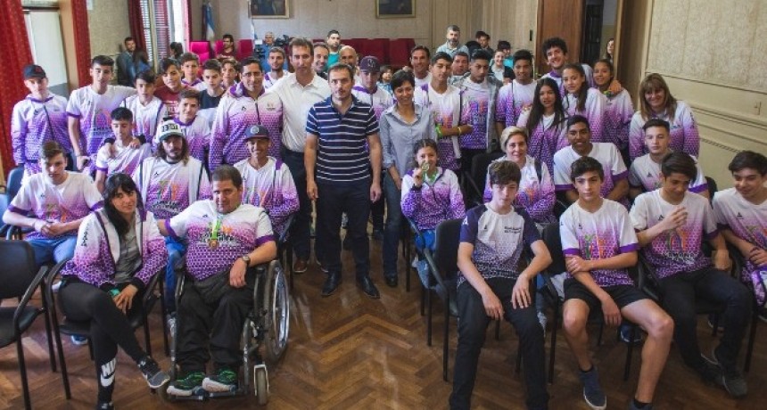 El Intendente recibió a los finalistas de los Juegos Bonaerenses 2018