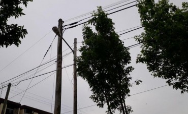 Iluminan un sector del barrio Petroleros que siempre estuvo a oscuras