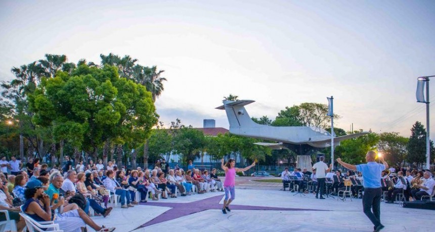 La ciudad celebró el aniversario de la Biblioteca y la Banda Municipal de Música