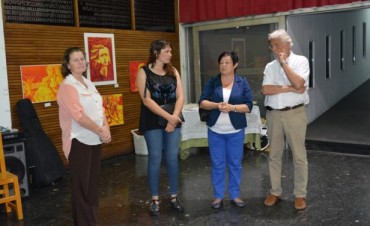 La Muestra artística “Búsquedas” se expone en el Salón “Ronald Nash”