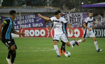 Villa Dálmine cerró el año empatando sin goles ante Almagro