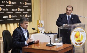 RADIO CITY CAMPANA FM 91.7 Mhz  Y UN ACTIVO 2014 CUMPLIENDO SUS 25 A&Ntilde;OS EN EL AIRE