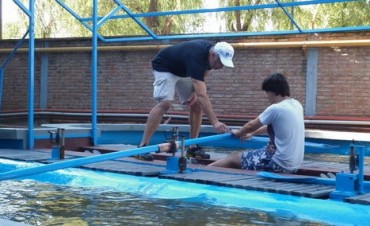 Arrancaron las clases de remo en el Campana Boat Club con Sergio Fern&aacute;ndez