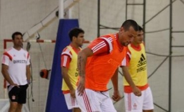 Estudiantes se prepara para el cl&aacute;sico de La Plata