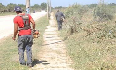 Se realizan tareas de limpieza en Las Praderas