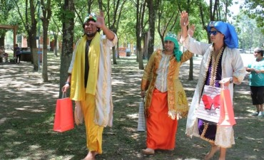 Los Reyes Magos visitaron la Colonia Municipal de Verano