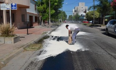 El Municipio intervino tras un derrame de lubricante en la v&iacute;a p&uacute;blica