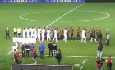 San Lorenzo igual&oacute; con Independiente 1 a 1 en el debut veraniego