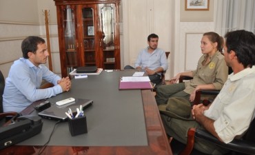 Abella se reuni&oacute; con la intendente de la Reserva Natural Otamendi