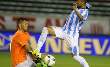 Racing Club perdi&oacute; con Estudiantes de La Plata por 4 a 2