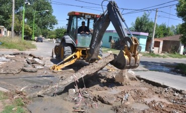El Municipio repara un antiguo bache en el barrio del Pino 