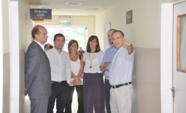 Representante de Toyota junto al Intendente recorrieron el hospital para evaluar futuras mejoras