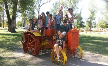 J&oacute;venes del ballet Eluney viajaron a Entre R&iacute;os y C&oacute;rdoba 