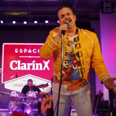 TIEMPO DE TRIBUTOS EN ESPACIO CLARIN MAR DEL PLATA
