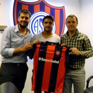 Firm&oacute; el cuarto refuerzo de San Lorenzo de Almagro