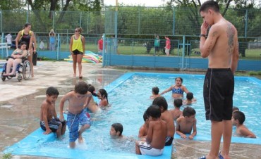 Los colonos disfrutan de su estad&iacute;a en Club Puerto Nuevo 