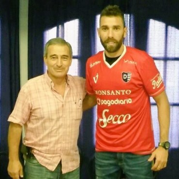 Sebasti&aacute;n Bl&aacute;zquez ya es jugador de Villa D&aacute;lmine 