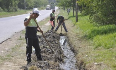 El Municipio realiz&oacute; trabajos de mantenimiento en R&iacute;o Luj&aacute;n
