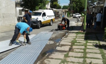 Fuerte despliegue de Defensa Civil ante los fuertes vientos que azotaron a la ciudad
