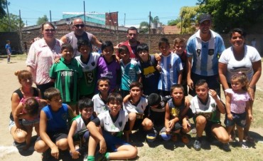 El Municipio acompa&ntilde;&oacute; un torneo de f&uacute;tbol infantil