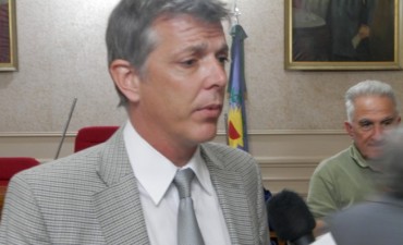 AXEL CANTLON: LAS NUEVAS FISCAL E IMPOSITIVA HABILITAR&Iacute;AN LOS PRIVILEGIOS Y LA CORRUPCI&Oacute;N