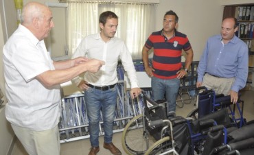 El Intendente entreg&oacute; un subsidio al Movimiento de Jubilados y Pensionados &ldquo;23 de Diciembre&rdquo;