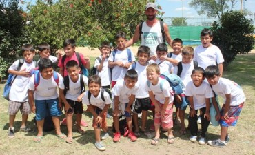 Chicos del centro y otros 10 barrios se preparan para disfrutar desde el lunes de la Colonia Municipal
