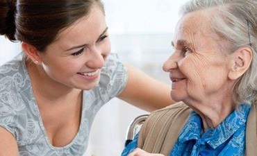 Este lunes se realizar&aacute; la 1&ordm; jornada abierta al p&uacute;blico sobre cuidados gerontol&oacute;gicos