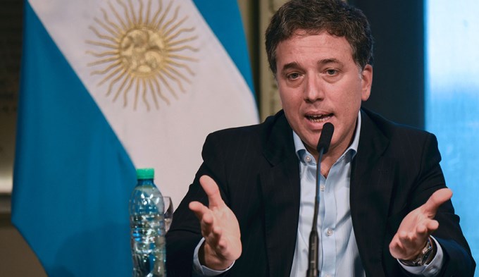 Dujovne promete una reforma tributaria 