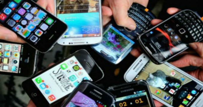 Suben planes prepagos de compa&ntilde;&iacute;as de celulares