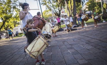 Este jueves, ensayo abierto del Taller de Folklore y Bombo en el Patio de las Am&eacute;ricas