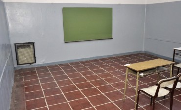 El Municipio refacciona m&aacute;s de 10 aulas de la Escuela Normal 