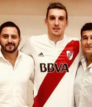 Armani finalmente se incorporó a River Plate