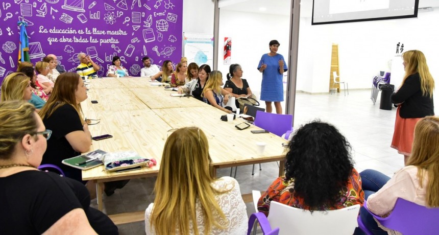 Docentes mantuvieron una reuni&oacute;n de cara al ciclo lectivo 2019