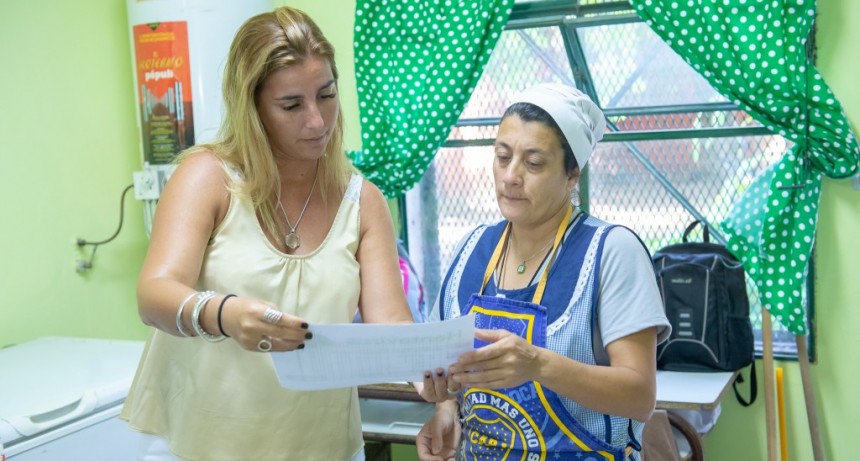 El Municipio entreg&oacute; lavandina en las Escuelas Abiertas de Verano