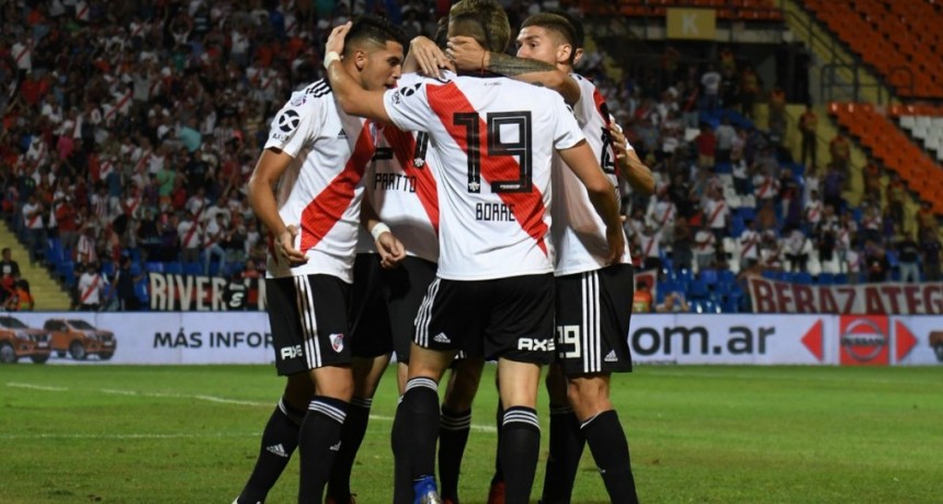 River Plate recuper&oacute; la memoria y gole&oacute; a Godoy Cruz 4 a 0 en Mendoza