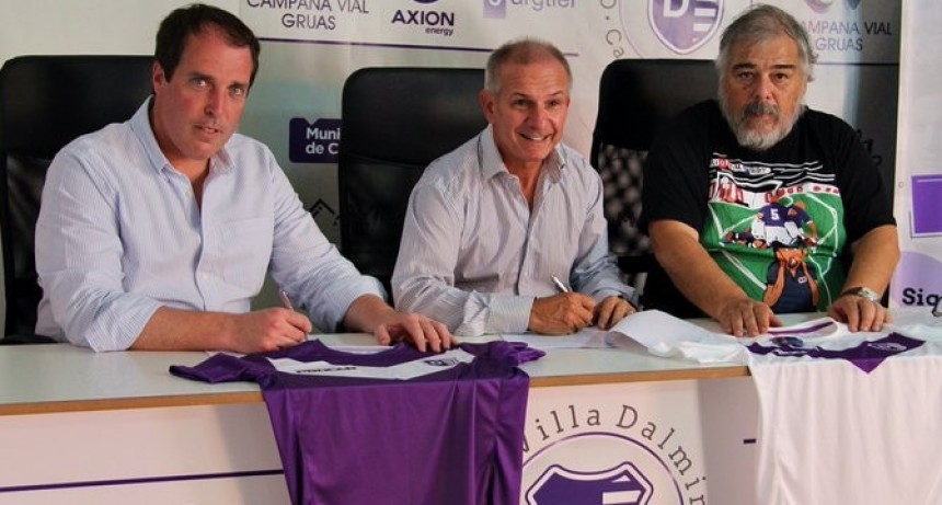 Villa D&aacute;lmine con nueva indumentaria para el 2020