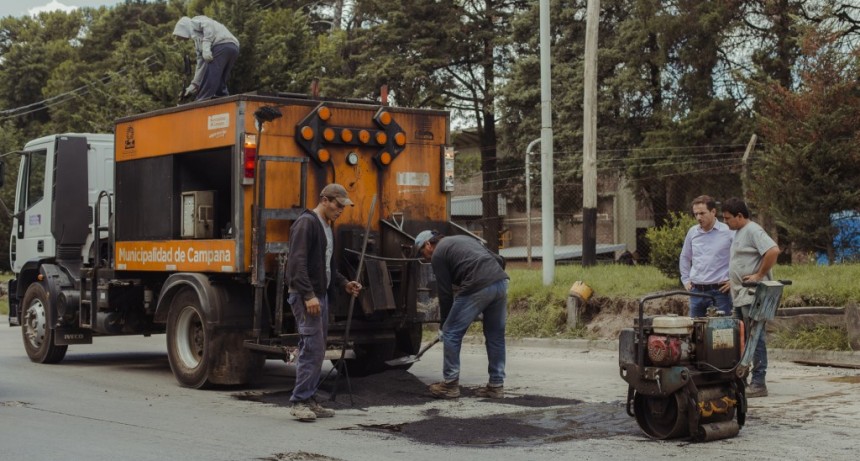 El Municipio inici&oacute; un plan de bacheo en el casco urbano